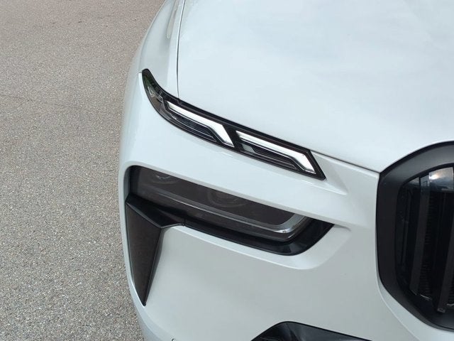 2026 BMW X7 M60i
