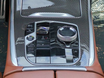 2026 BMW X7 M60i