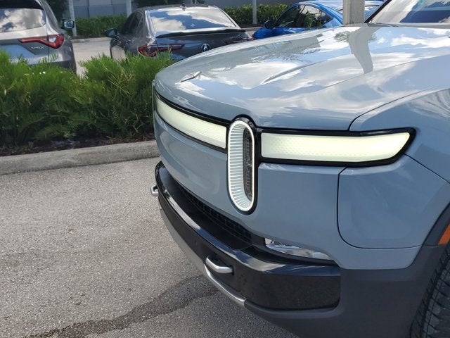 2023 Rivian R1S Adventure