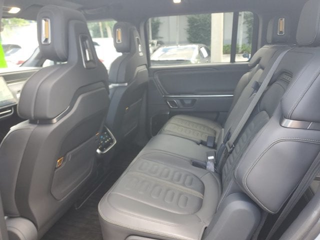 2023 Rivian R1S Adventure