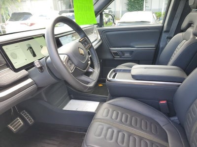 2023 Rivian R1S Adventure