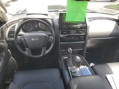 2024 INFINITI QX80 LUXE