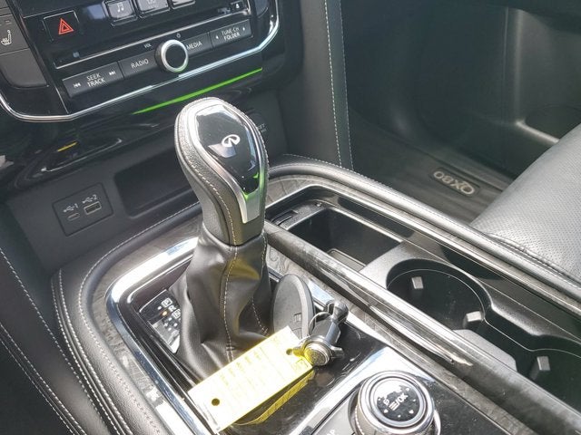 2021 INFINITI QX80 LUXE