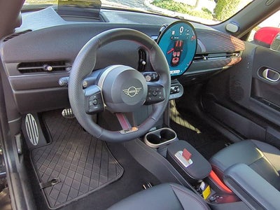 2025 MINI Hardtop 2 Door Iconic