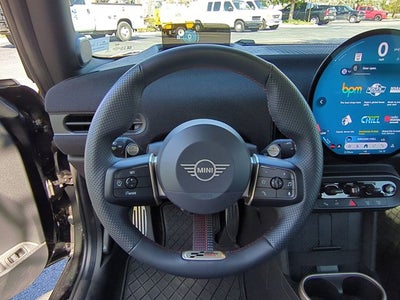 2025 MINI Hardtop 2 Door Iconic