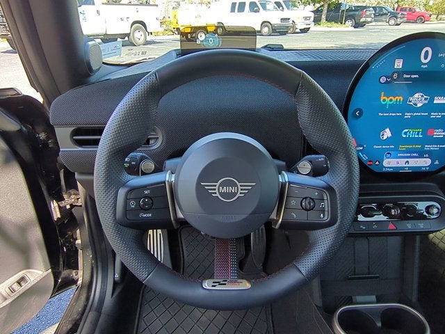 2025 MINI Hardtop 2 Door Iconic