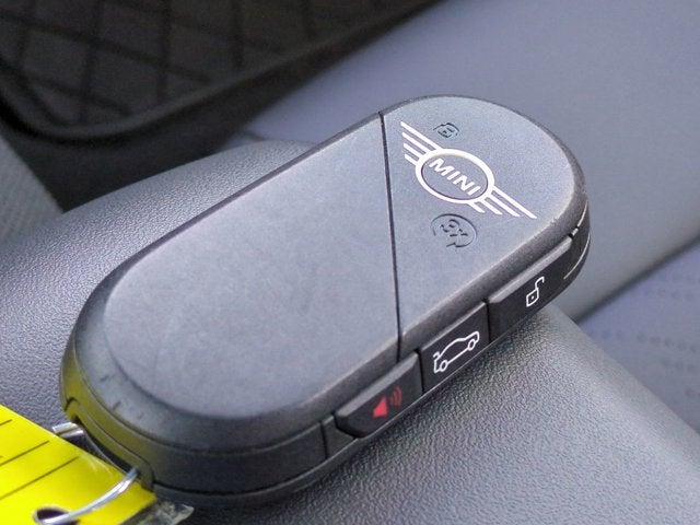 2025 MINI Hardtop 2 Door Iconic