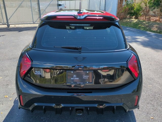 2025 MINI Hardtop 2 Door Iconic