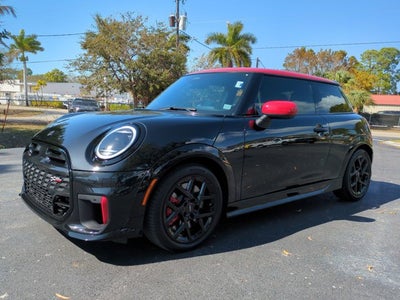 2025 MINI Hardtop 2 Door Iconic