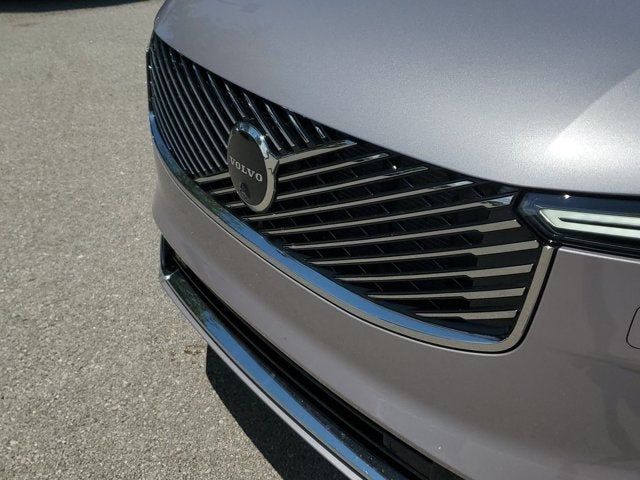 2026 Volvo XC90 Plus