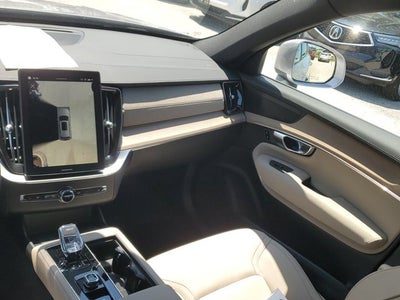 2026 Volvo XC90 Plus
