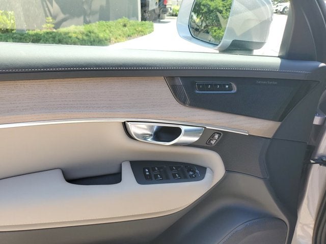 2026 Volvo XC90 Plus