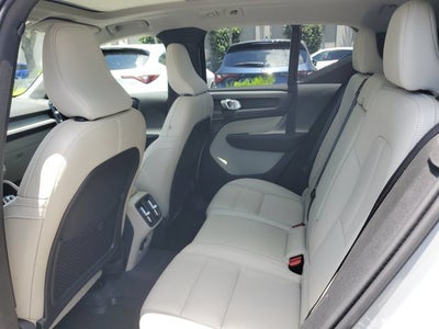 2026 Volvo XC40 Plus