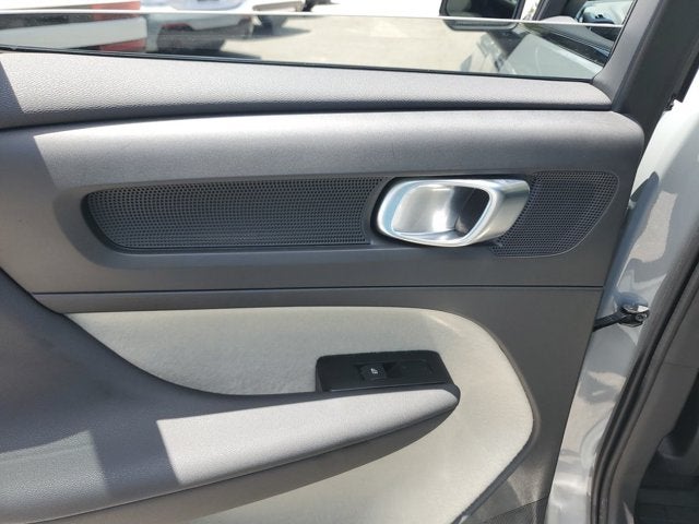 2026 Volvo XC40 Plus