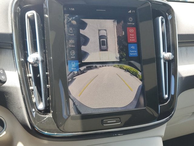 2026 Volvo XC40 Plus