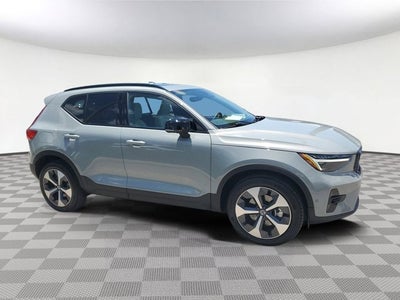 2026 Volvo XC40 Plus