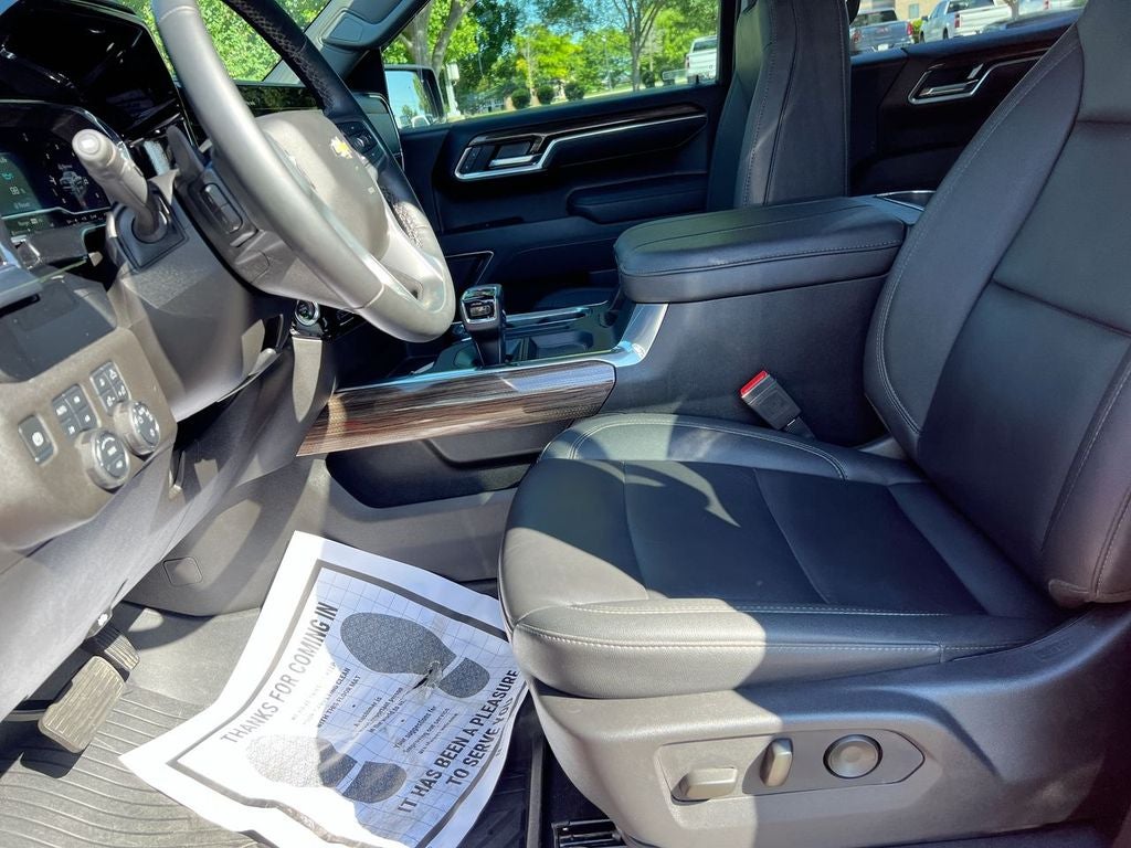 2025 Chevrolet Silverado LT