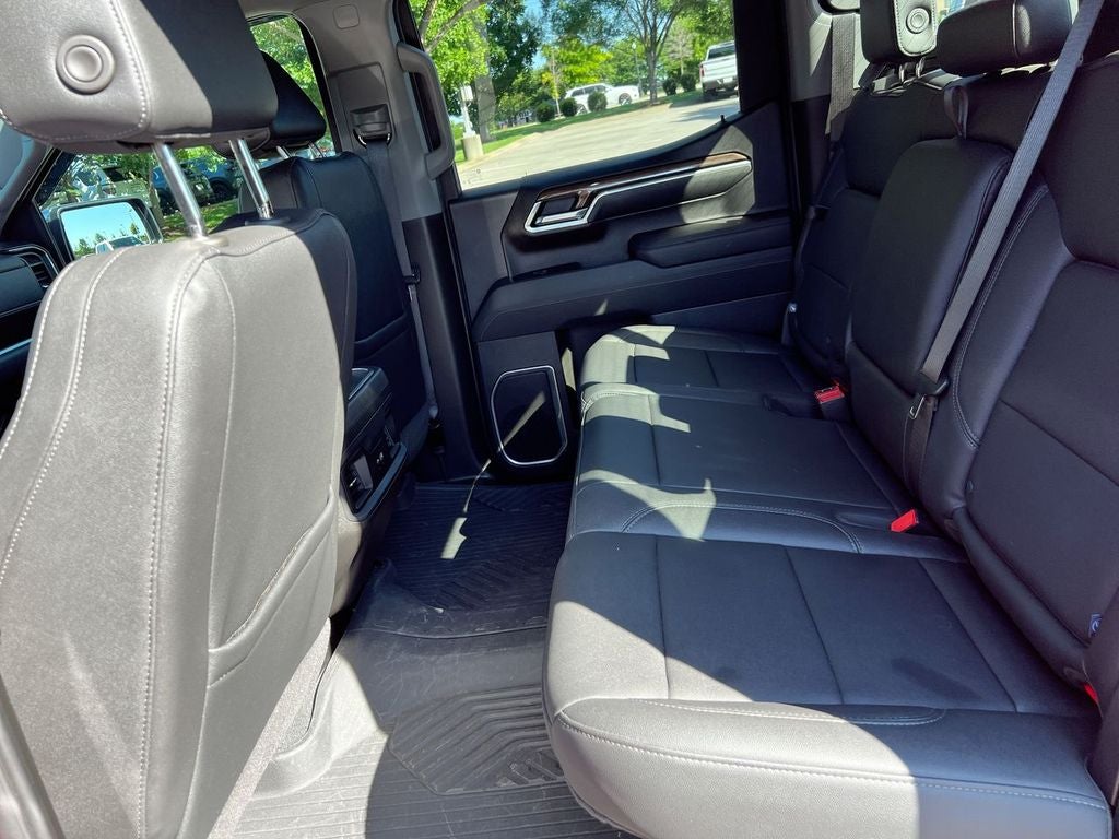 2025 Chevrolet Silverado LT
