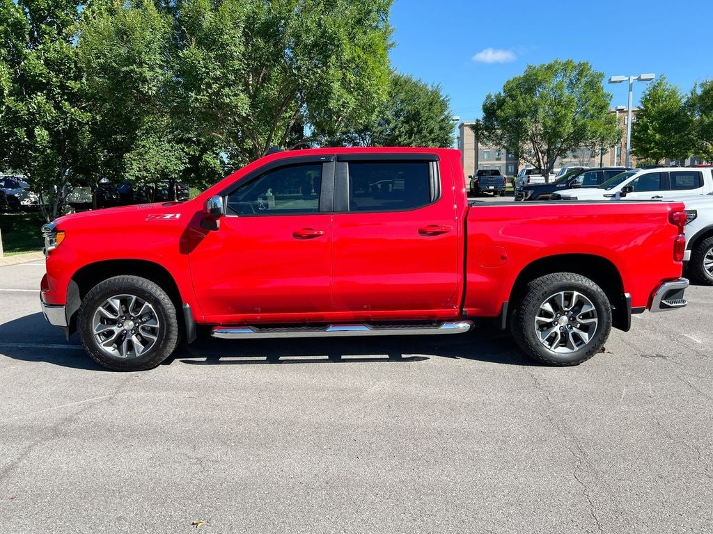 2025 Chevrolet Silverado LT