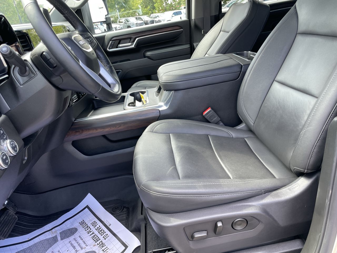2024 GMC Sierra SLT