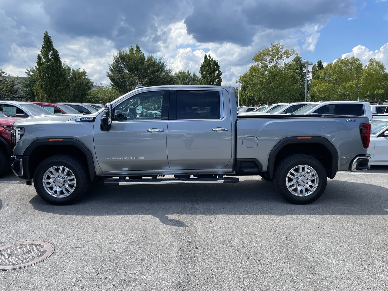 2024 GMC Sierra SLT