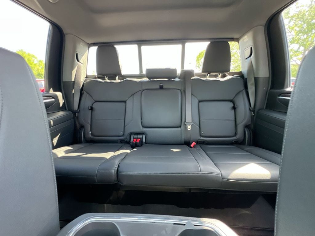 2025 GMC Sierra SLT