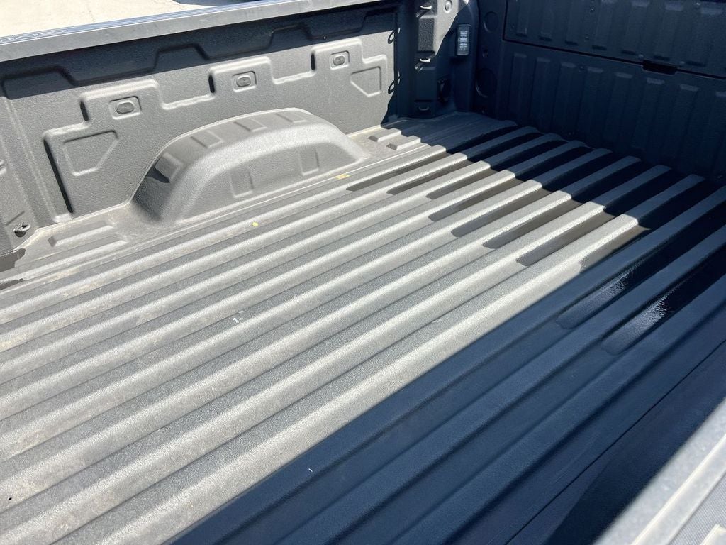 2025 GMC Sierra SLT