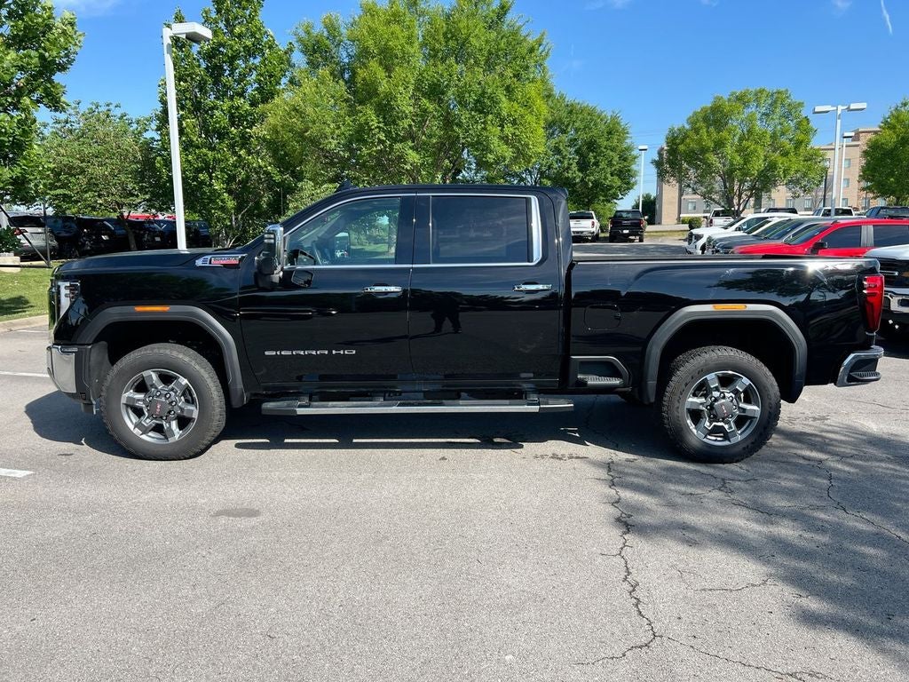 2025 GMC Sierra SLT