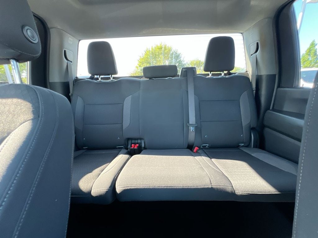 2025 Chevrolet Silverado Custom