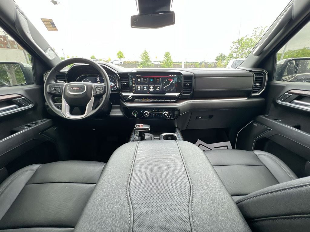 2023 GMC Sierra SLT