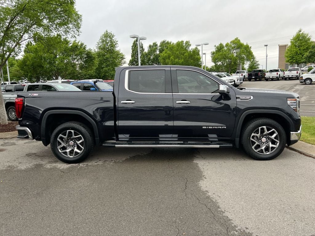 2023 GMC Sierra SLT
