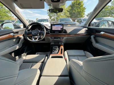 2022 Audi Q5 S line Prestige