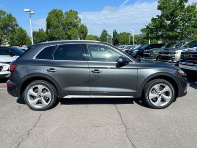 2022 Audi Q5 S line Prestige