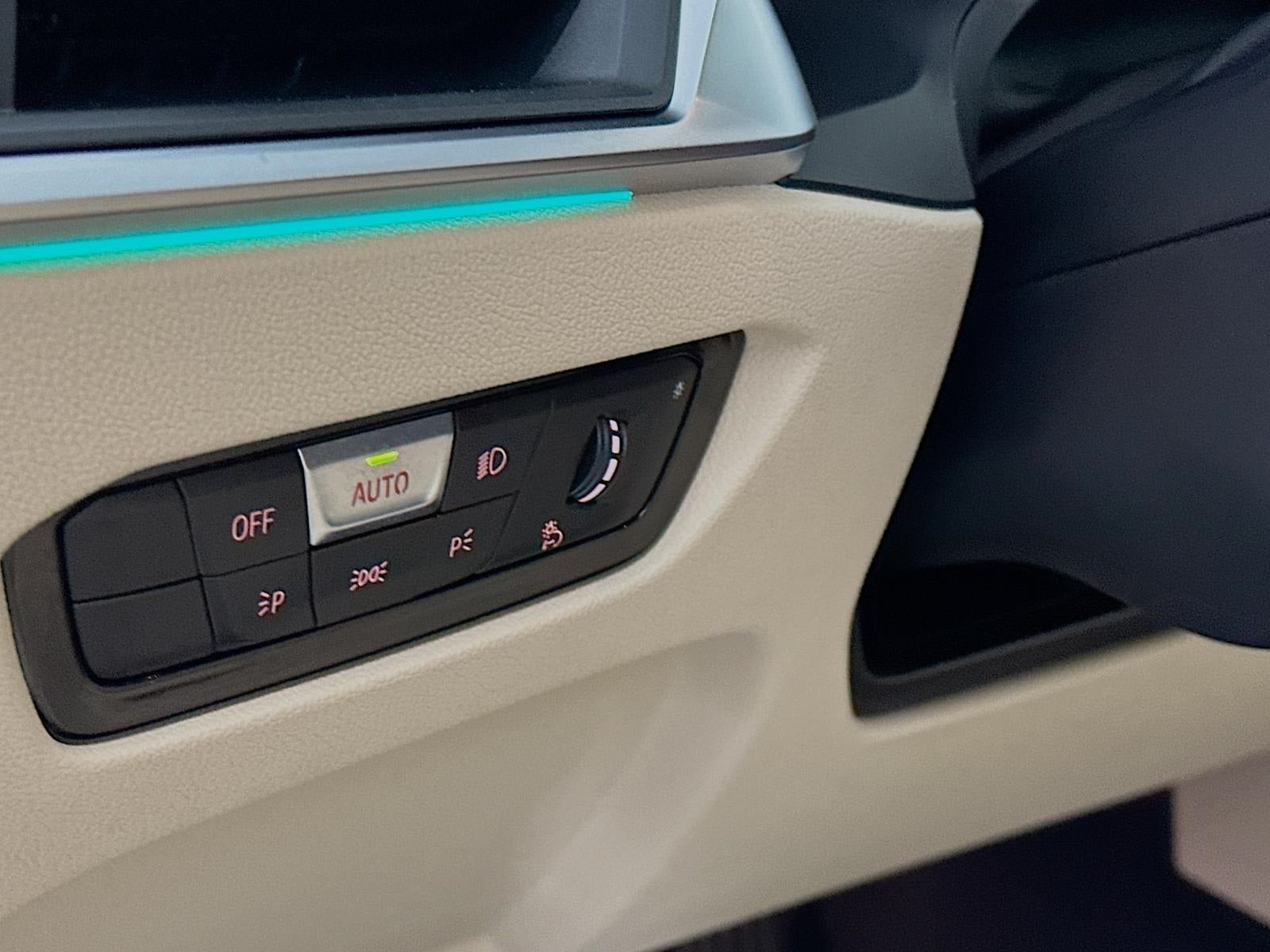 2022 BMW 3 Series 330i xDrive Sedan North America