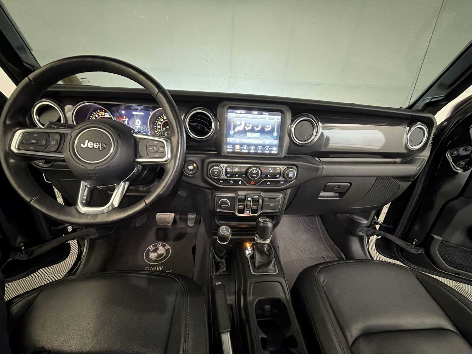 2022 Jeep Wrangler Unlimited Sahara Altitude 4x4