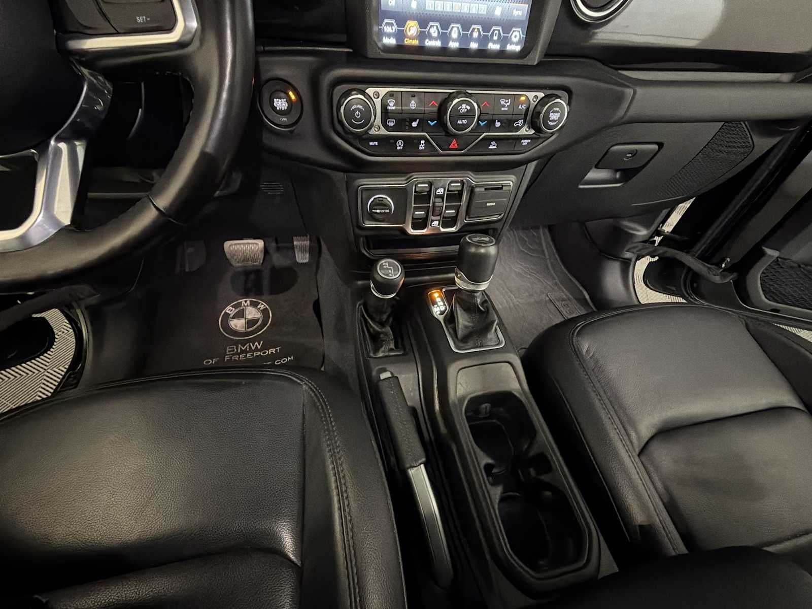 2022 Jeep Wrangler Unlimited Sahara Altitude 4x4