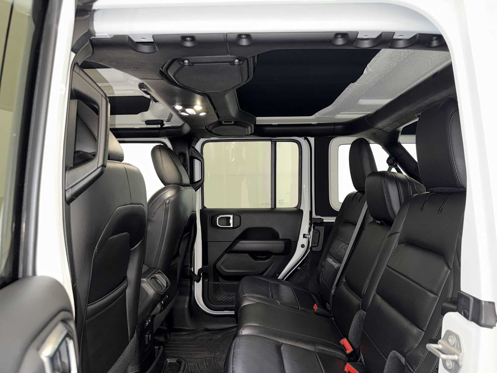 2021 Jeep Wrangler Unlimited Sahara Altitude 4x4