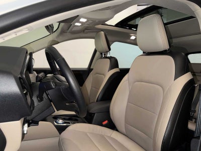 2020 Ford Escape Titanium Hybrid AWD