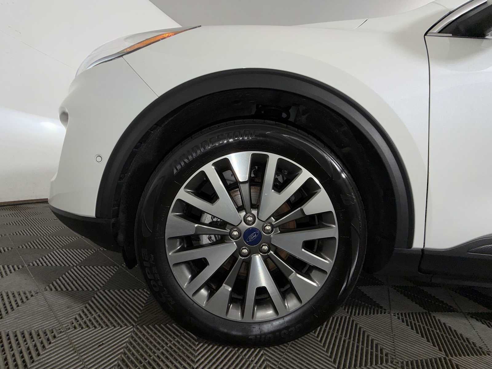 2020 Ford Escape Titanium Hybrid AWD