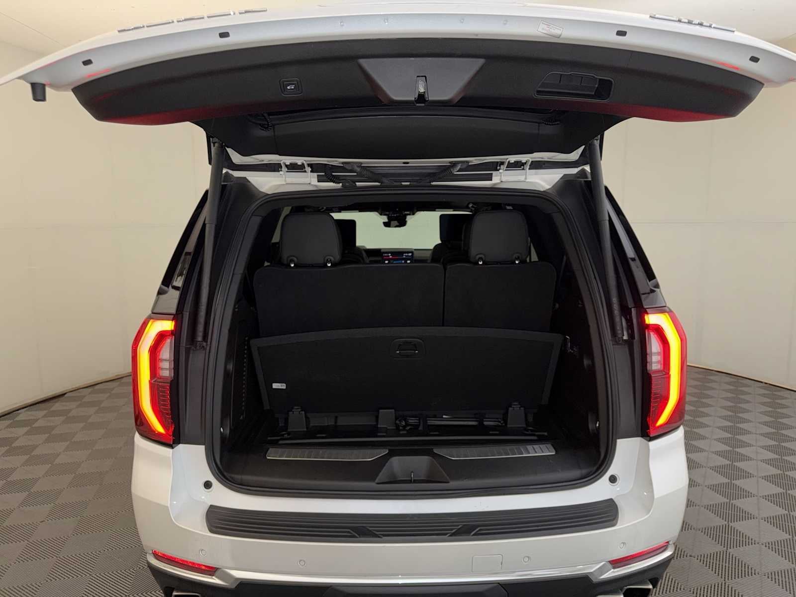 2025 GMC Yukon 4WD 4dr Denali