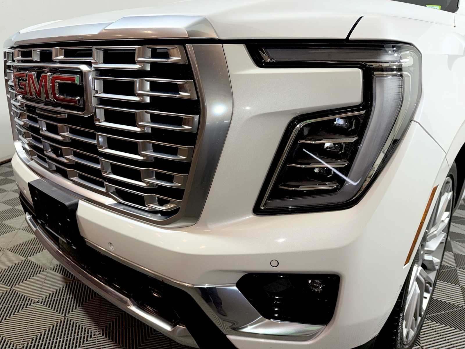 2025 GMC Yukon 4WD 4dr Denali