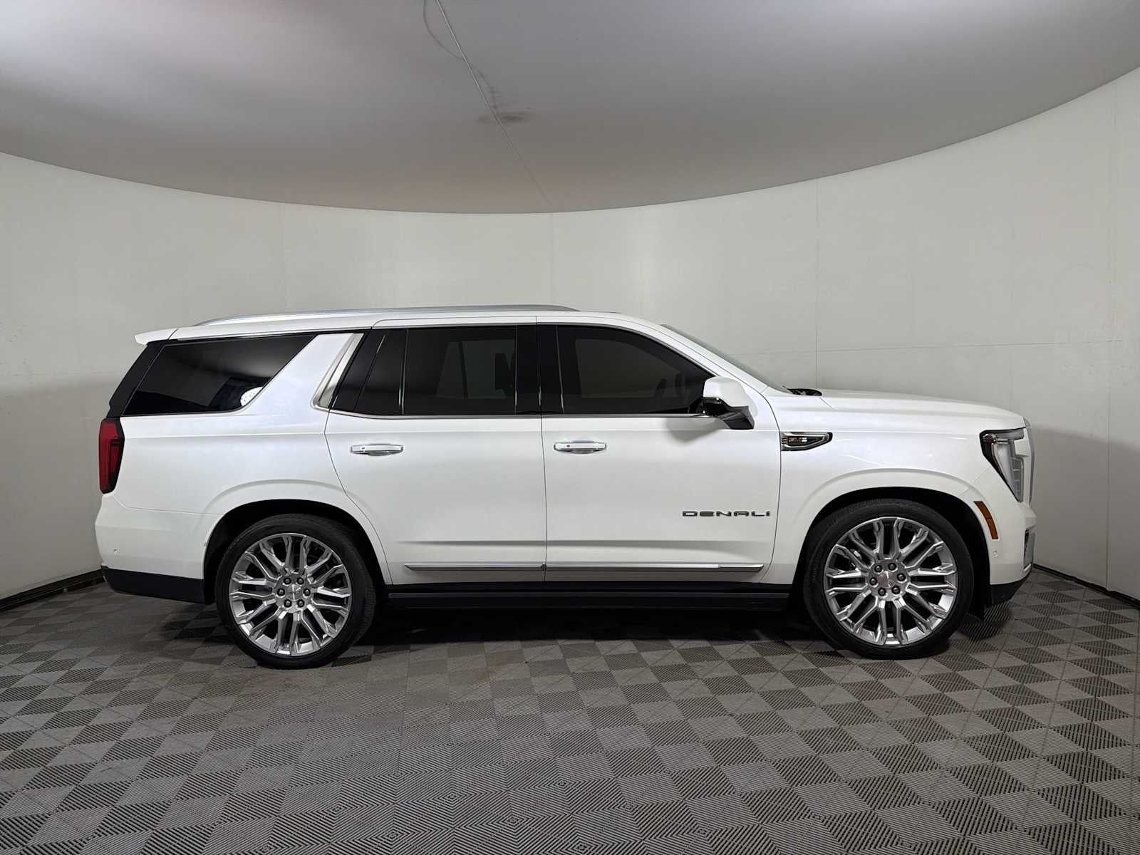 2025 GMC Yukon 4WD 4dr Denali