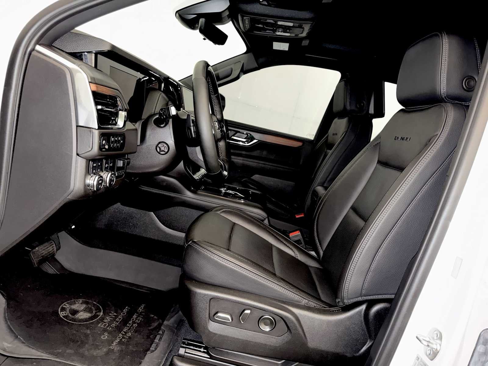 2025 GMC Yukon 4WD 4dr Denali