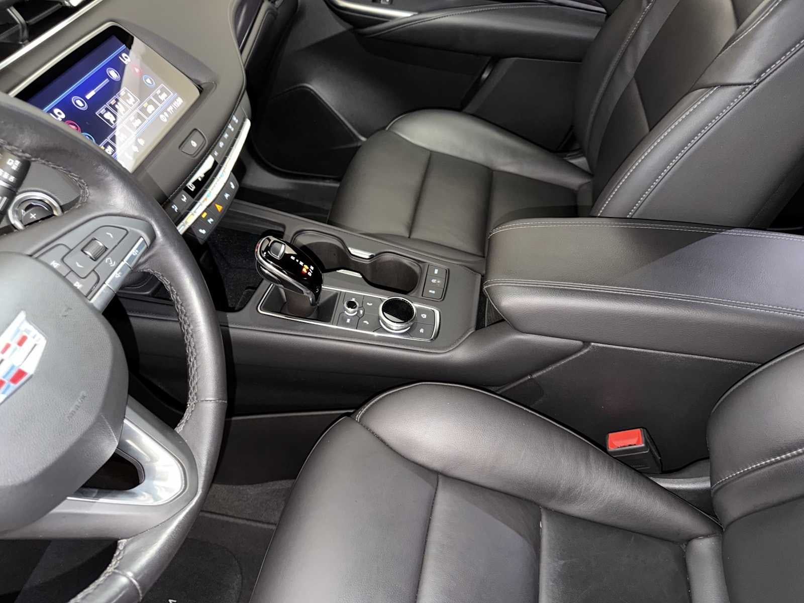 2022 Cadillac XT4 AWD 4dr Luxury