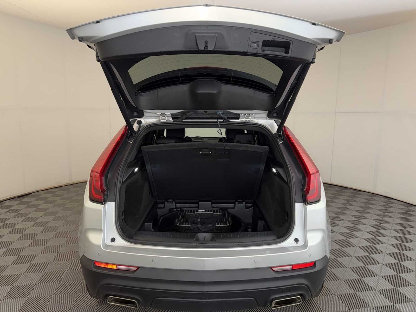 2022 Cadillac XT4 AWD 4dr Luxury