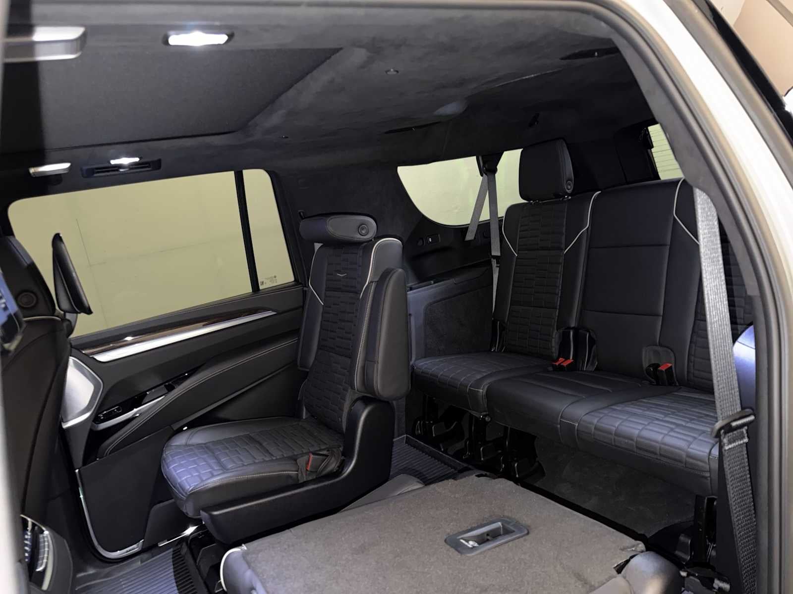 2025 Cadillac Escalade ESV 4WD 4dr Sport Platinum