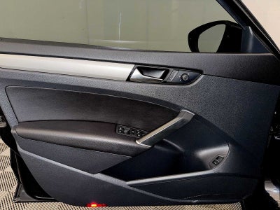 2022 Volkswagen Passat 2.0T SE Auto
