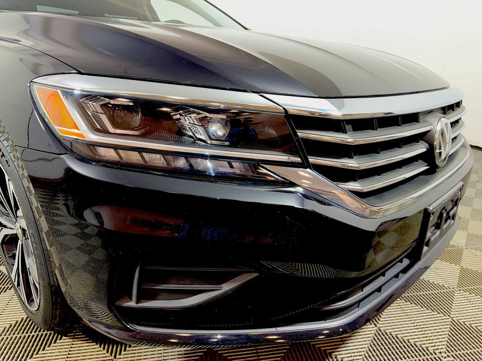 2022 Volkswagen Passat 2.0T SE Auto