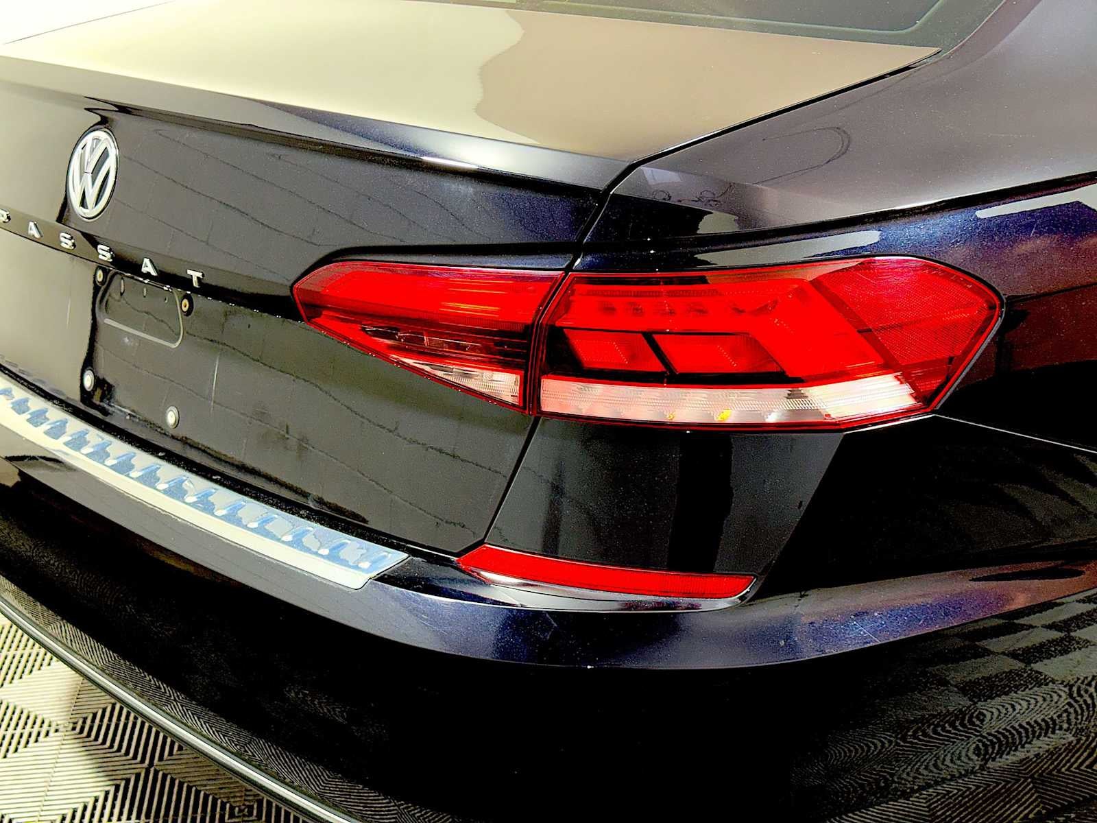 2022 Volkswagen Passat 2.0T SE Auto