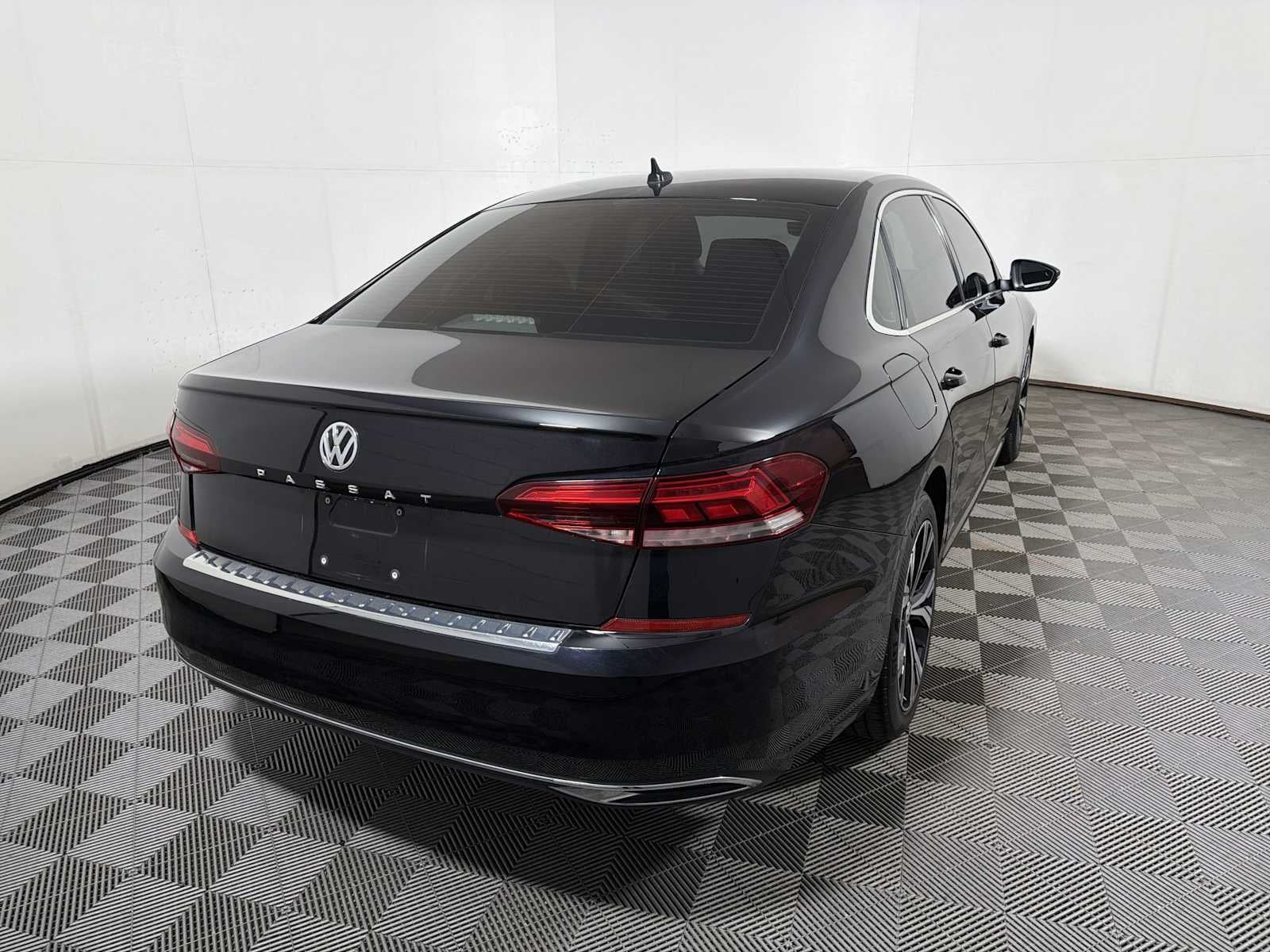 2022 Volkswagen Passat 2.0T SE Auto
